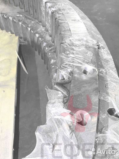 Поворотный круг Hyundai R290LC-9 81N8-00021