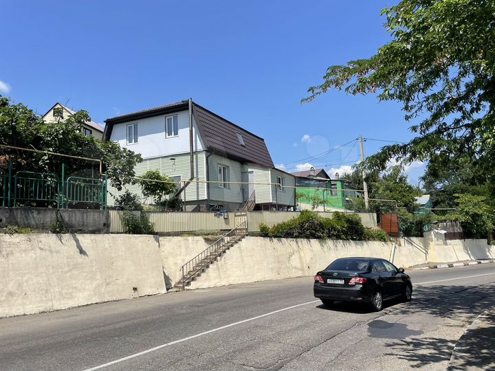 Дом 142 м² на участке 5 сот.