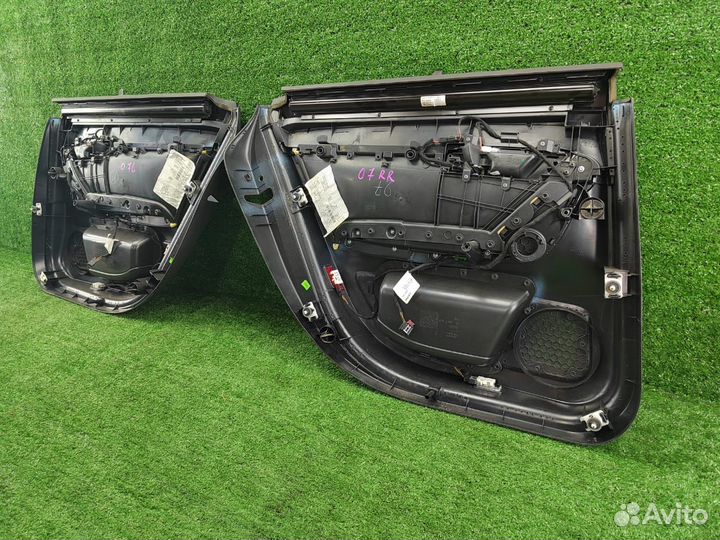 Обшивки здних дверей с шторками Audi A6 C6 4F дефе
