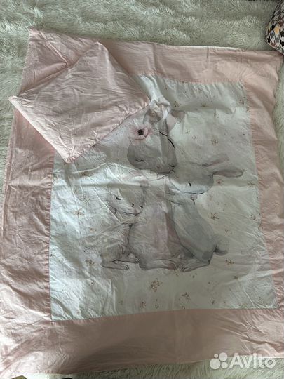 Бортики в кроватку с постельным бельем