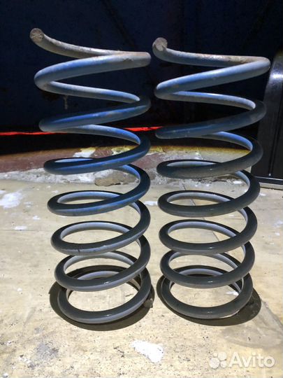 Пружины задние