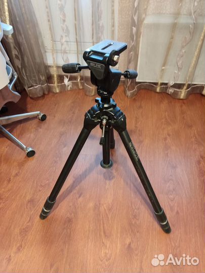 Штатив Slik Professional 4