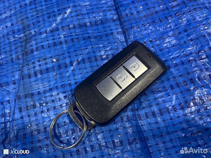 Ключ зажигания на mitsubishi outlander GF8W 4J12