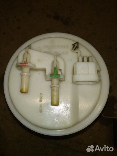 Топливный насос (бензонасос) Renault Symbol 2