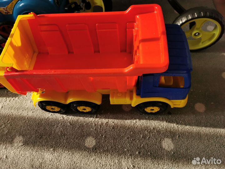 Большой грузовик игрушка