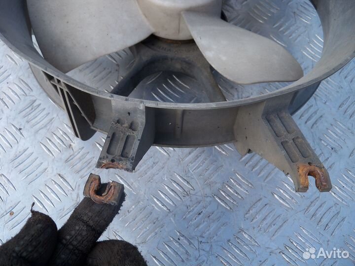 Вентилятор основного радиатора Honda HR-V 1.6 99г