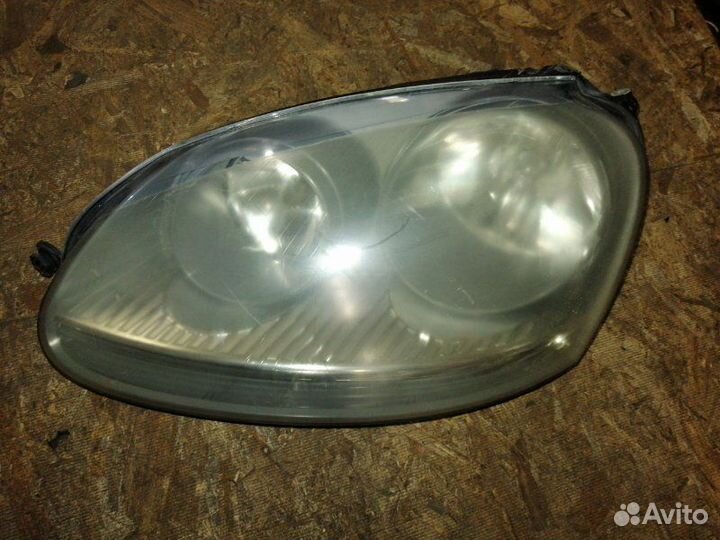 Фара передняя левая Volkswagen Golf 1K 2003-2009