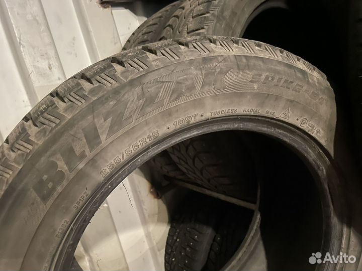 Bridgestone Blizzak Spike-01 255/55 R18
