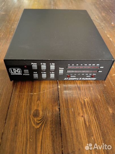 Антенный тюнер LDG AT-200 pro II
