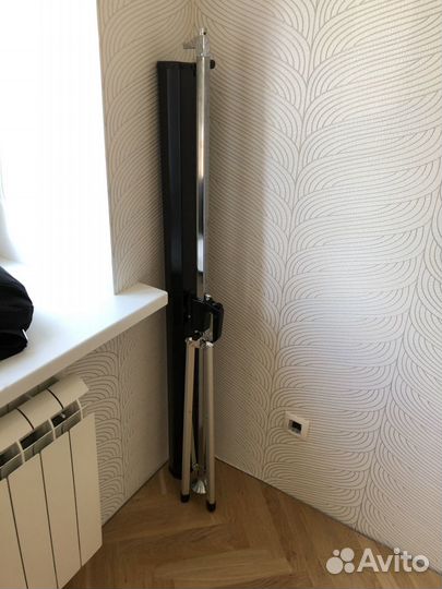 Экран для проектора Draper Diplomat