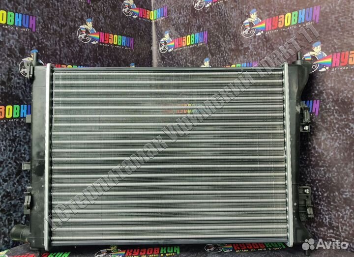 Радиатор охлаждения hyundai solaris новый 2010
