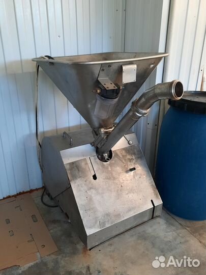 Инъектор, шприц вакуумный, слайсер