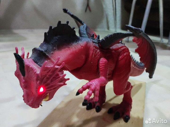 Дракон- динозавр