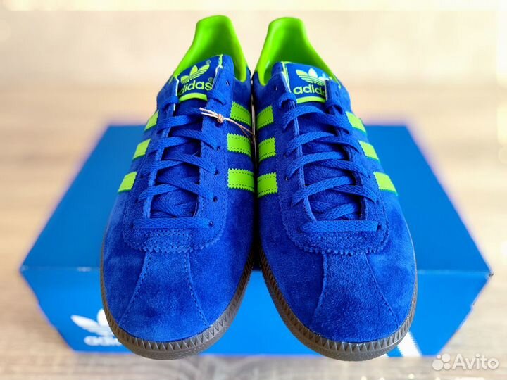 Adidas City Series Athen x Size 2022 (9.5 US)