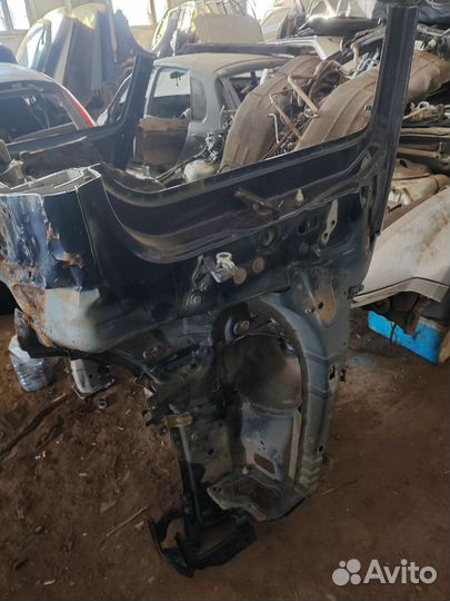 Передняя четверть Ford Focus II