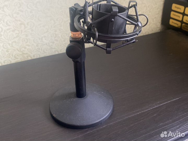 Стойка с пауком для микрофона