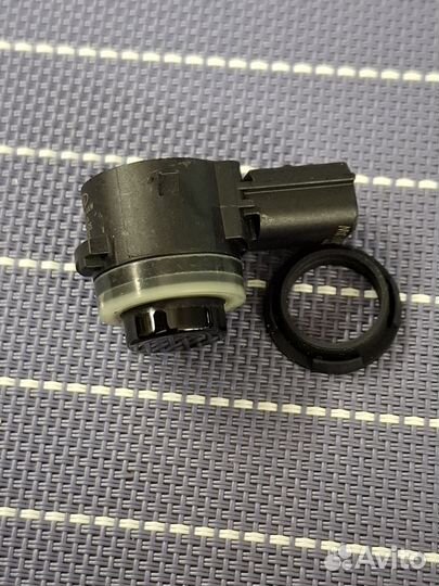 HU5T-15K859-AAW датчик парковки