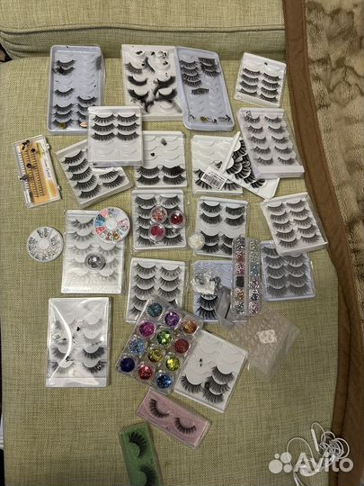 Ресницы, стразы, блески