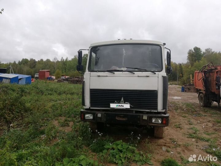 Мусоровоз маз