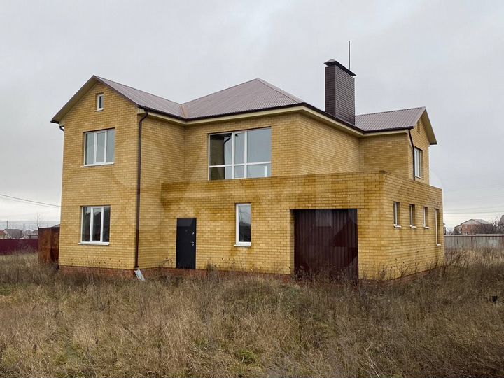 Дом 180 м² на участке 15 сот.