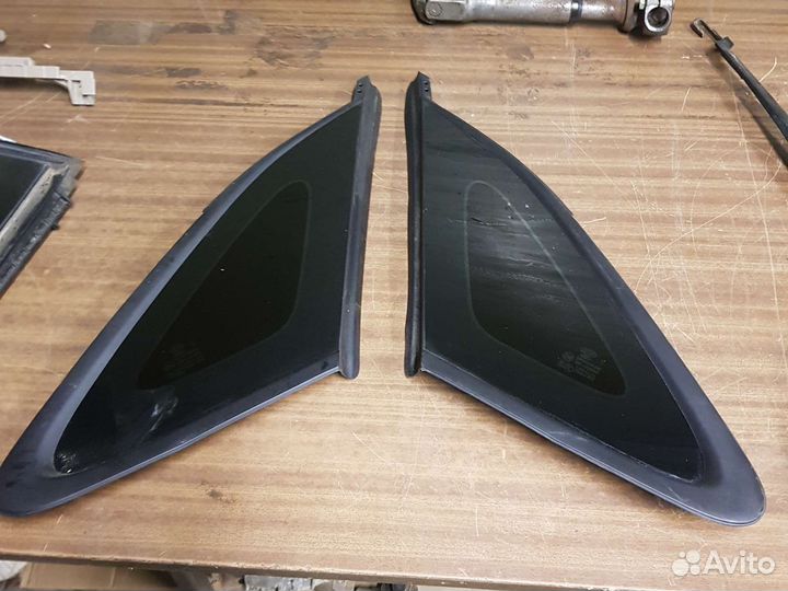 Форточка задняя Kia K5