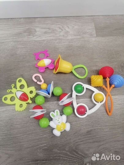Игрушки погремушки