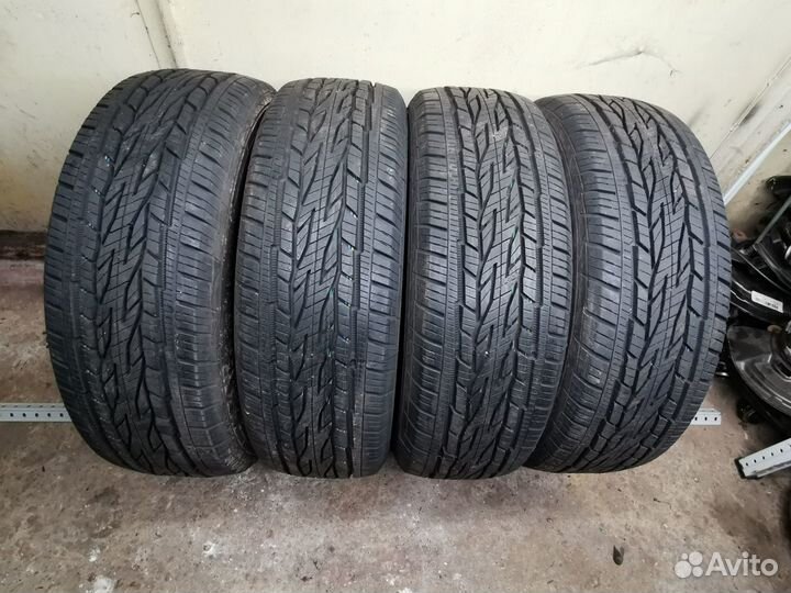 Continental ContiCrossContact LX2 215/65 R16
