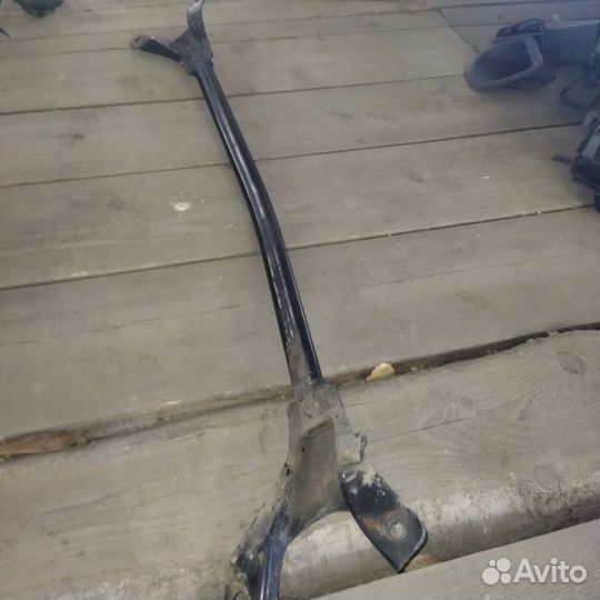 Усилитель распорка передняя Nissan Primera P11