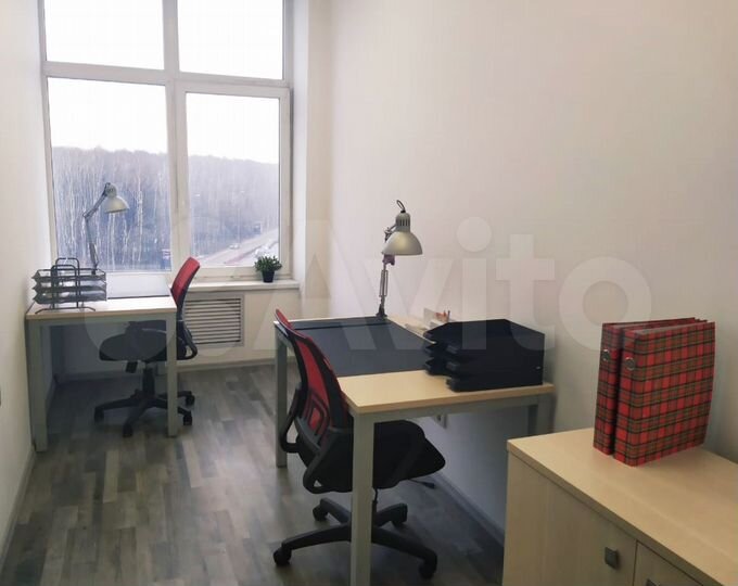 Офис площадью 10 м² с обслуживанием