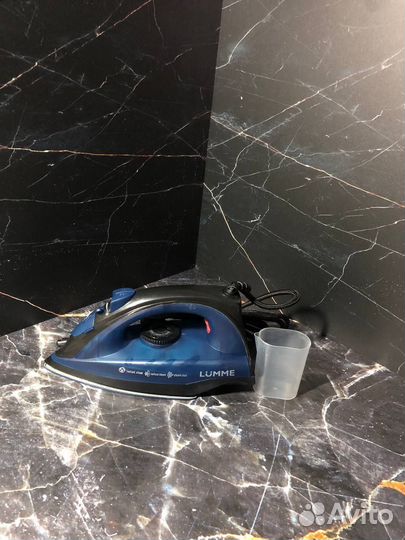 Утюг lumme