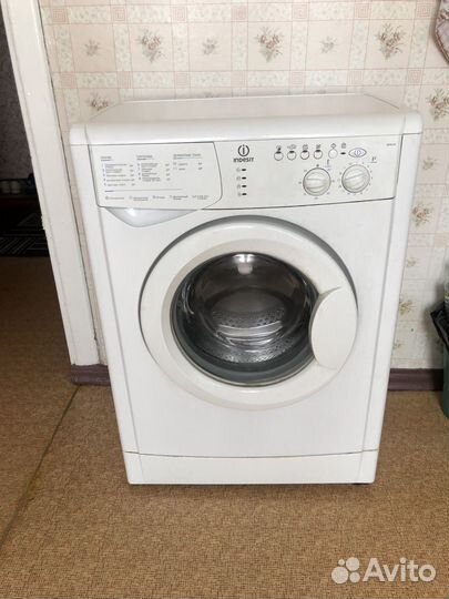 Стиральная машина бу indesit wisl 92 (5 кг)