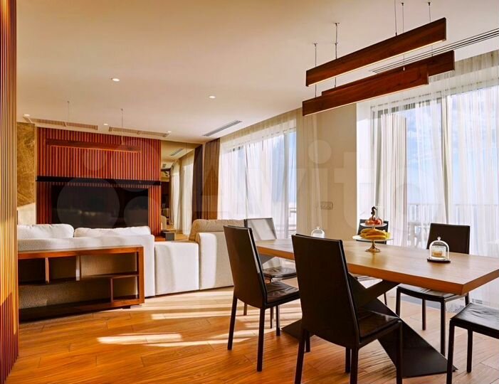 2-к. квартира, 95 м², 23/27 эт.