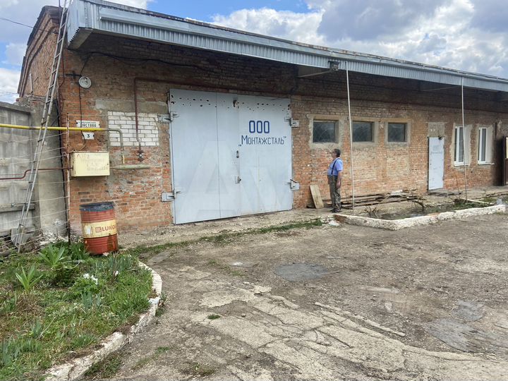 Гараж, > 30 м²