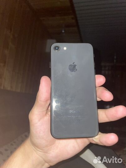 iPhone 8, 64 ГБ
