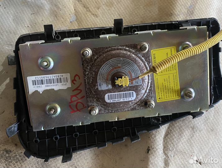 Подушка безопасности в торпедо Lifan Breez