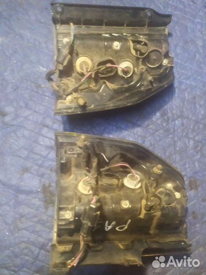 Фонарь задний правый Mitsubishi Pajero 4