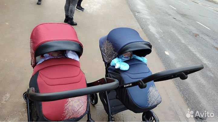 Коляска прогулочная