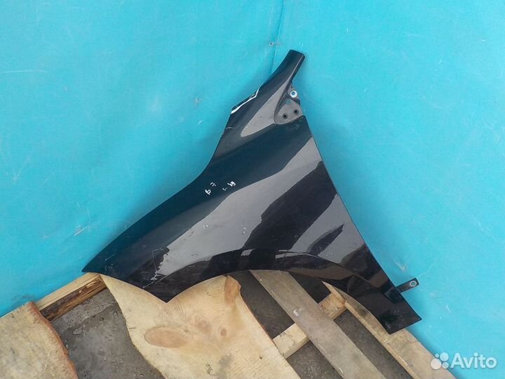 Крыло переднее левое renault Megane 3 2009-2016