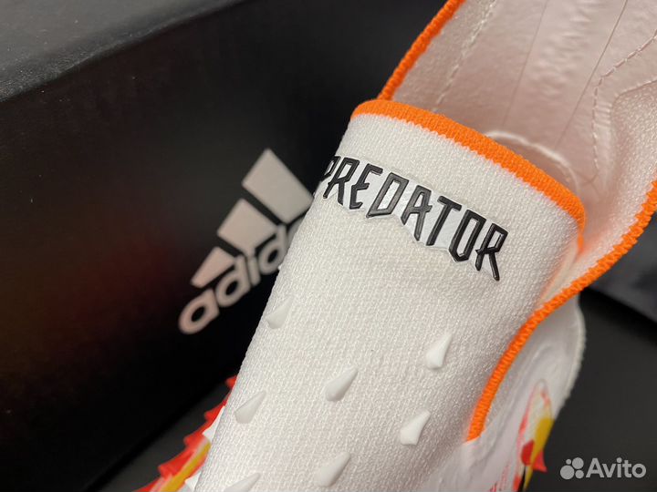 Футбольные бутсы Adidas Predator freak