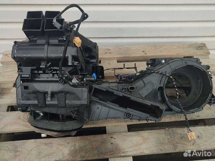 Шкода Октавия А5 корпус печки