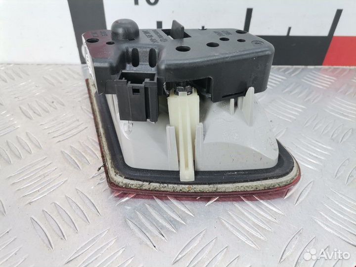 Фонарь крышки багажника левый BMW 3 E46 рест. 2004