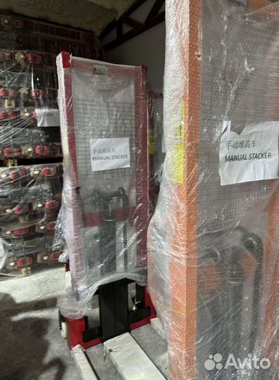 Штабелер 1 тоннa RU 411