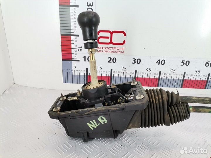 Кулиса кпп для Volkswagen Passat 5 GP 8D0711055AE