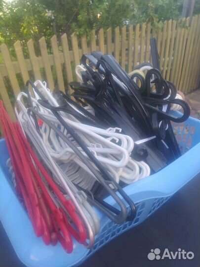 Плечики для одежды