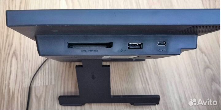 Цифровая рамка kodak M820