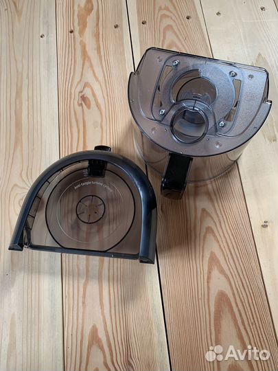 Контейнер пылесборник для пылесоса Samsung sc18m