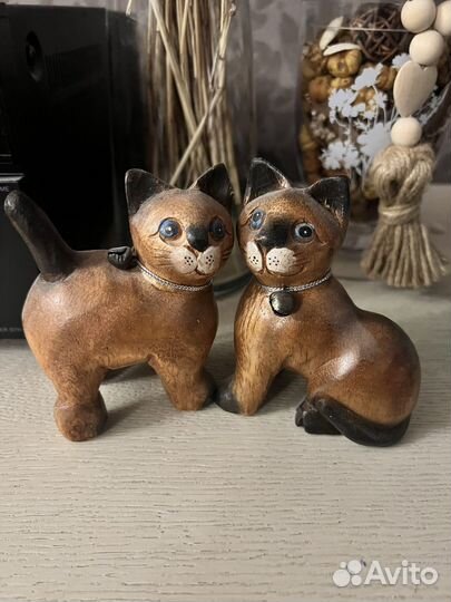 Статуэтки кошки дерево