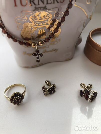 Серьги, кольцо(продано), крестик с гранатами Чехия