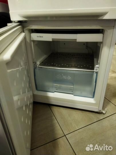 Продам холодильник beko