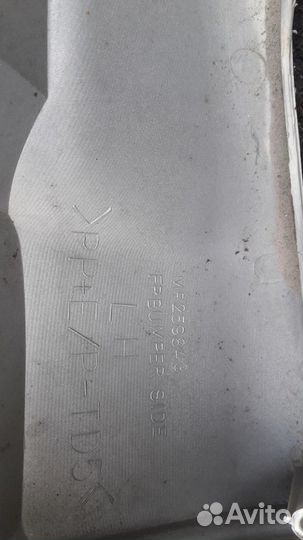 Клык бампера Mitsubishi Pajero V45